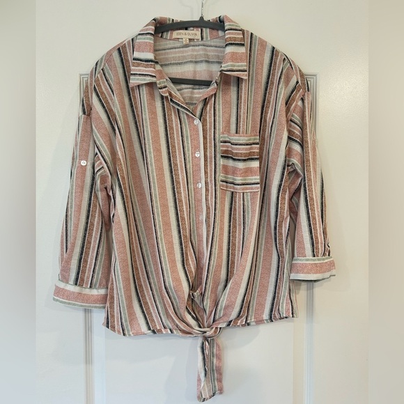 Eden & Olivia Tops - NWOT Eden & Olivia Striped Button Up Top